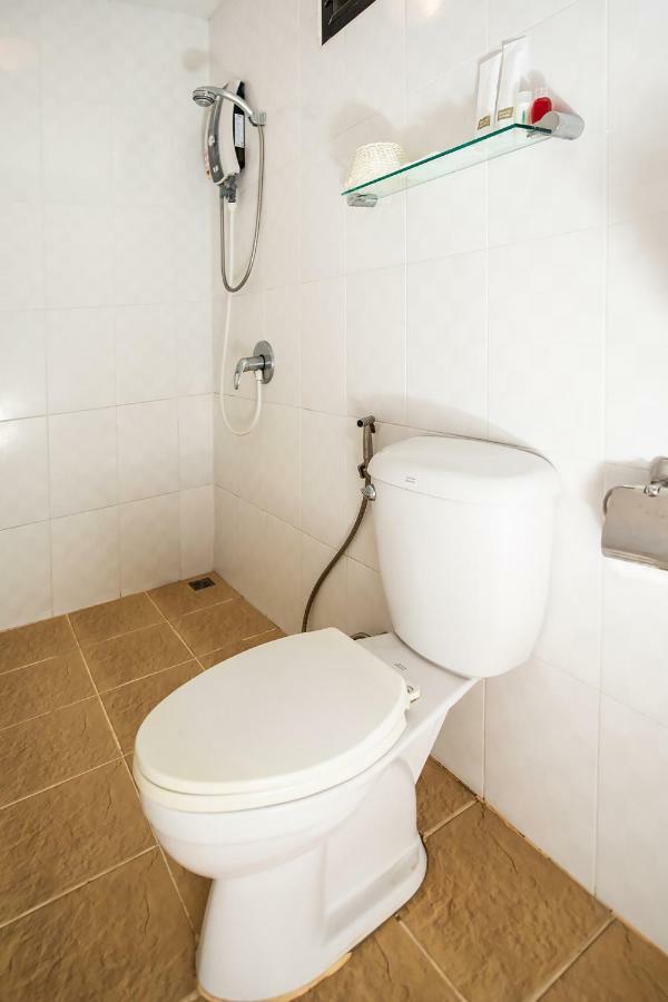 Oyo 345 The Click Guesthouse At Chalong Phuket Exterior photo