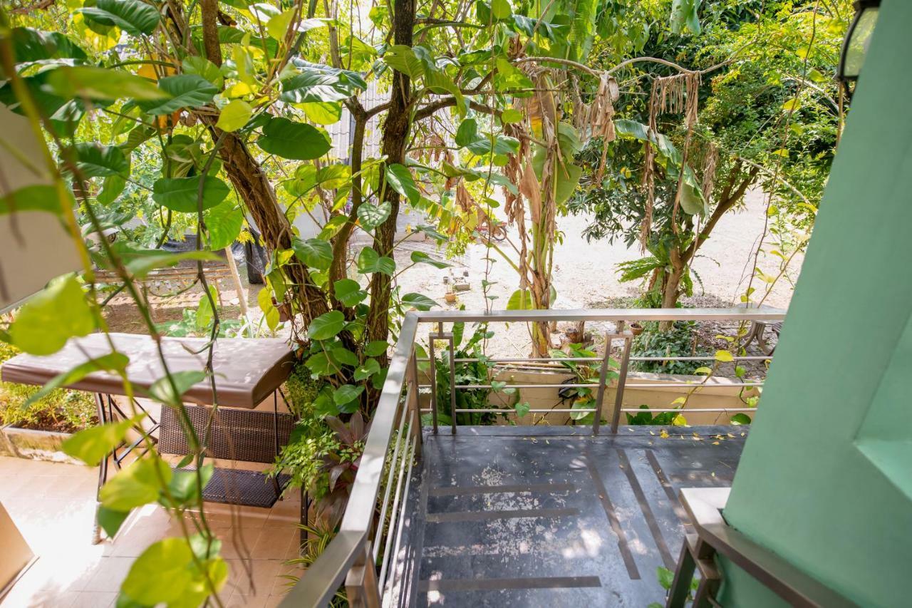 Oyo 345 The Click Guesthouse At Chalong Phuket Exterior photo